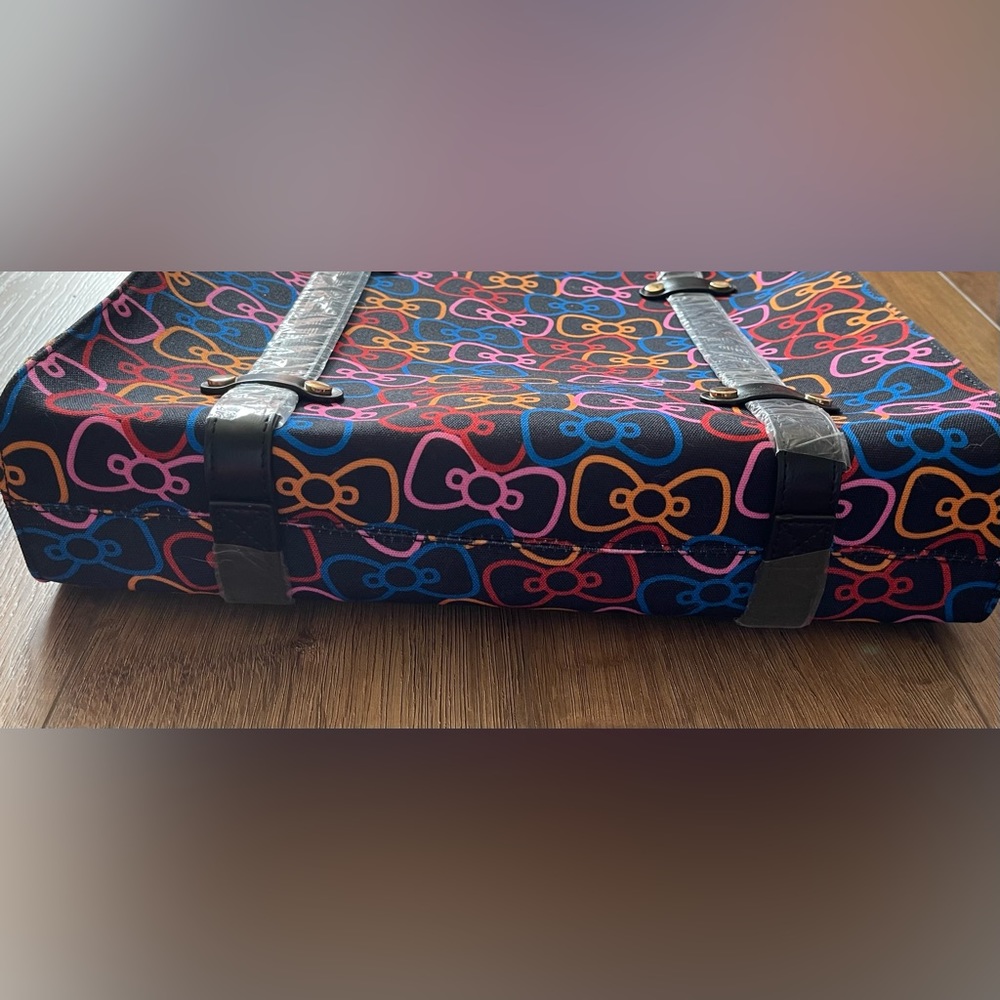 HELLO KITTY (ModCloth)-NWT Large Canvas Bow Briefcase/Shoulder Tote with Strap - Picture 10 of 15